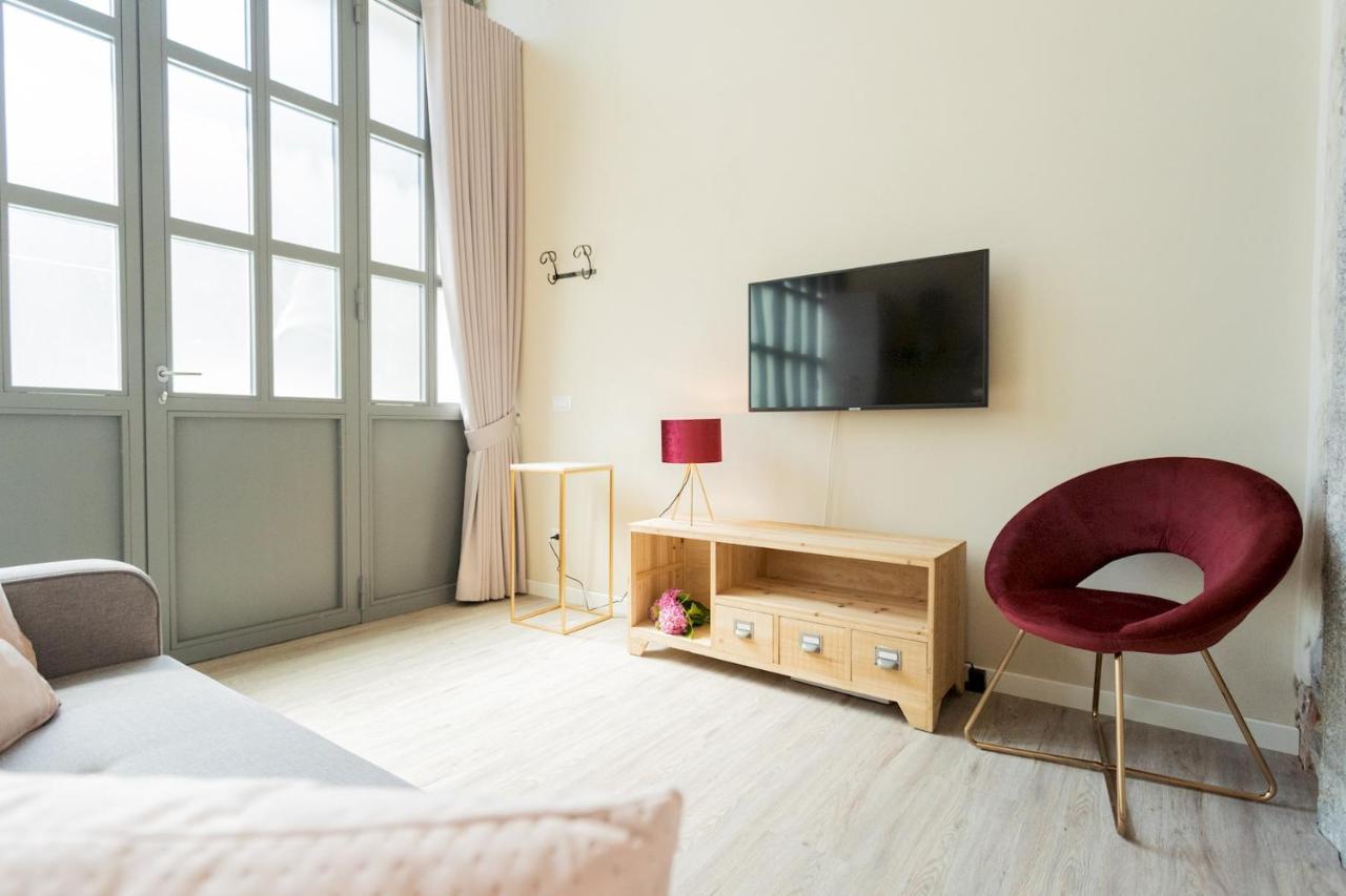 Romantic Escape City Centre With Jacuzzi & Parking By Rent All 科莫 外观 照片